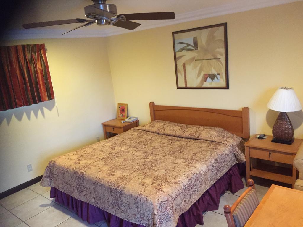 Bayshore Inn Ventura Room photo